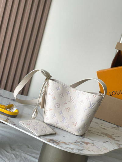 Louis Vuitton M25673